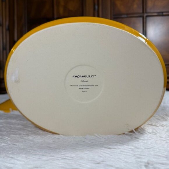 NWOT Rachael Ray Yellow 2qt Oval Handled Baking Dish with Lid - Picture 8 of 11